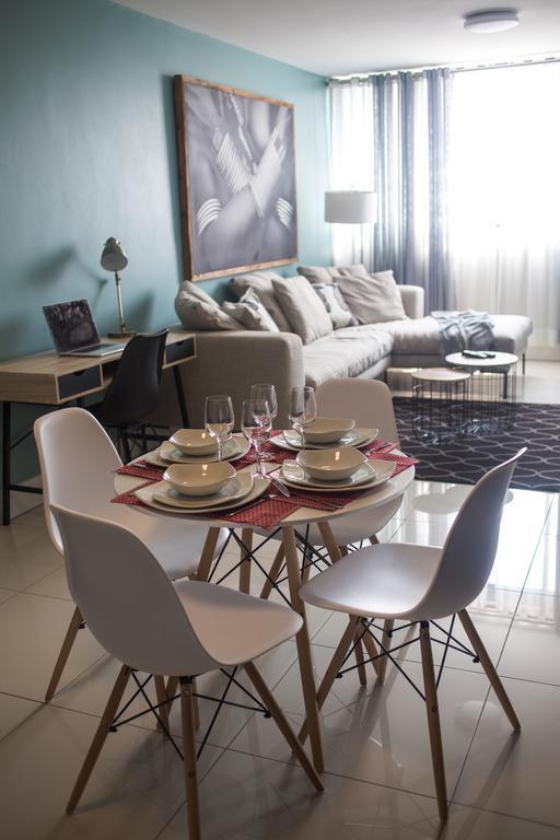 Apartment 64 At 77 On Independence Ave วินด์ฮุก ภายนอก รูปภาพ